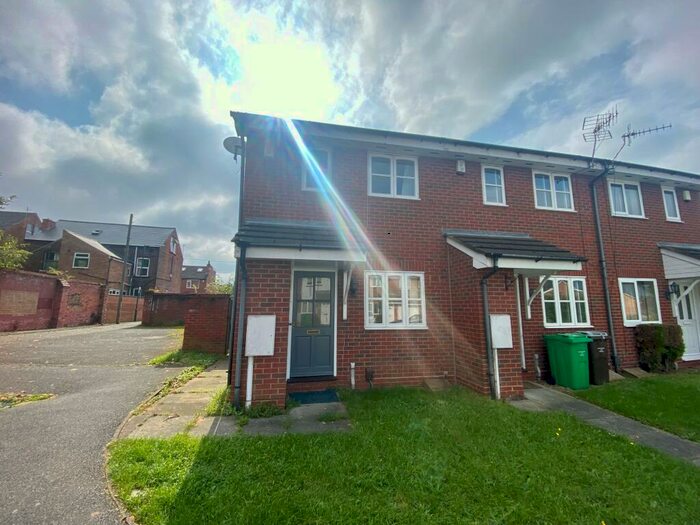 2 Bedroom House To Rent In Sandpiper Way, NG7