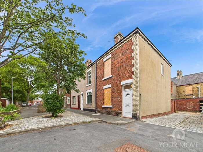 2 Bedroom End Of Terrace House To Rent In Brewer Street, Bishop Auckland, Durham, DL14