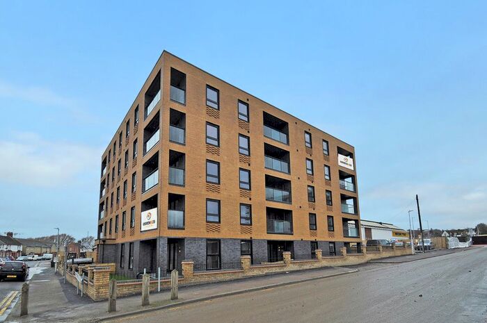 1 Bedroom Flat To Rent In Victoria Crescent, Ashford, TN23