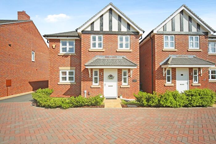 3 Bedroom Detached House For Sale In Red Blush Grove, Stratford-upon-Avon, Warwickshire, CV37