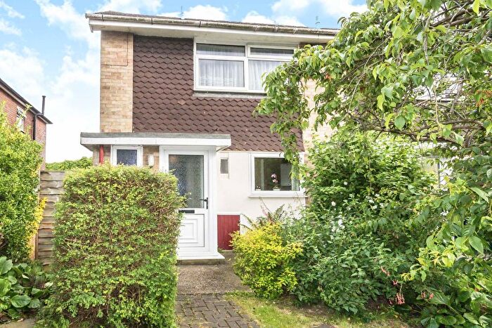 2 Bedroom Flat To Rent In Burnham Way, Northfields, W13