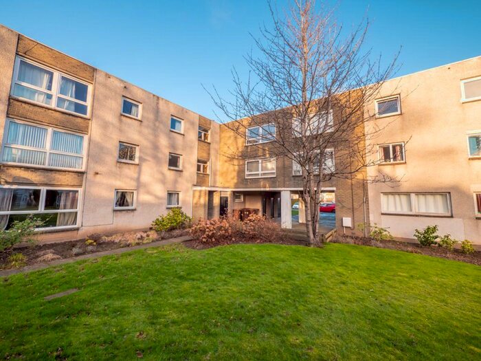2 Bedroom Flat To Rent In Mortonhall Park Place, Mortonhall EH17