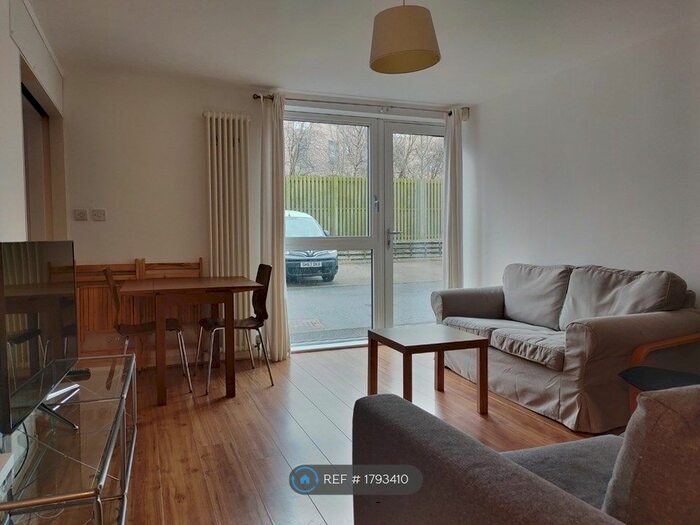 2 Bedroom Flat To Rent In East Pilton Farm Rigg, Edinburgh, EH5