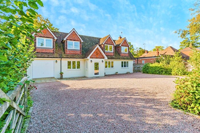 4 Bedroom Detached House For Sale In The Ride, Loxwood, Billingshurst, RH14