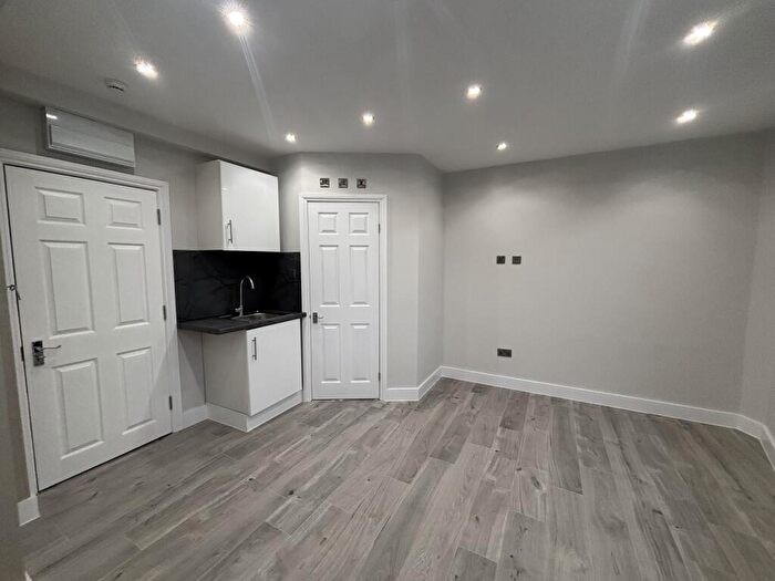 1 Bedroom Apartment To Rent In Queens Road, Clifton, Bristol, BS8