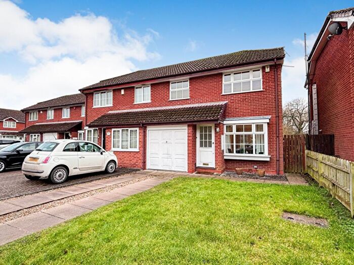 3 Bedroom Semi-Detached House For Sale In Fernhurst Road, Calcot, Reading, RG31