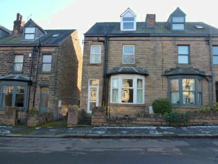 3 Bedroom Semi-Detached House To Rent In Ashfurlong Road, Sheffield, S17