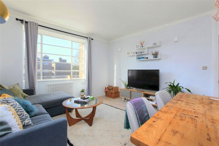 1 Bedroom Flat To Rent In Hightrees House, Nightingale Lane, Clapham South, London SW12