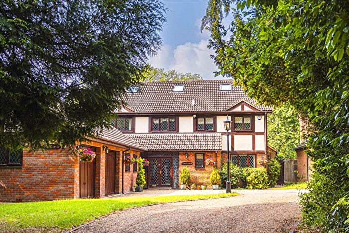 5 Bedroom Detached House For Sale In The Beech, Gravel Path, Berkhamsted, Hertfordshire, HP4