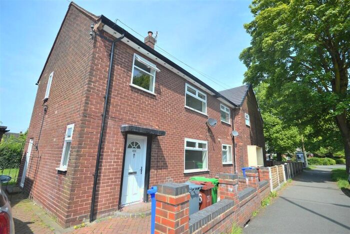 3 Bedroom Semi-Detached House To Rent In Wythenshawe Road, Manchester, M23