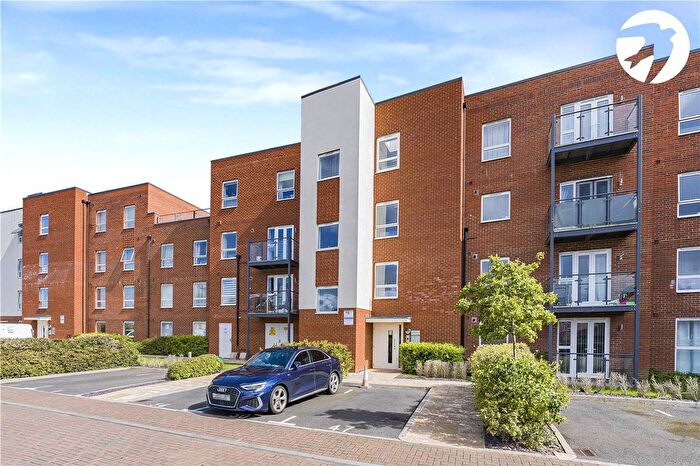 1 Bedroom Flat For Sale In Lett Lane, Castle Hill, Ebbsfleet Valley, Swanscombe, DA10