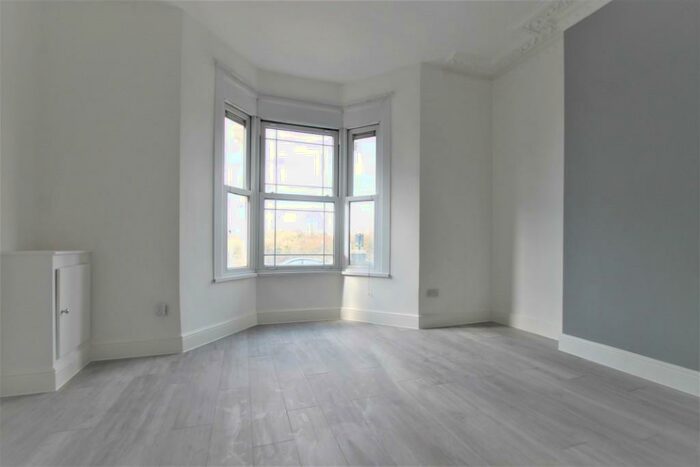 1 Bedroom Flat To Rent In Hollybush Hill, London, E11