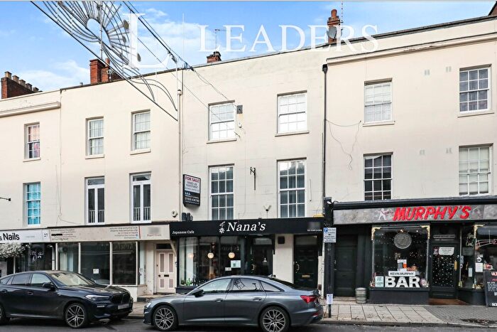 2 Bedroom Flat To Rent In A Regent Street, CV32