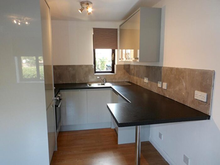 1 Bedroom Maisonette To Rent In Chester Place, Chelmsford, CM1