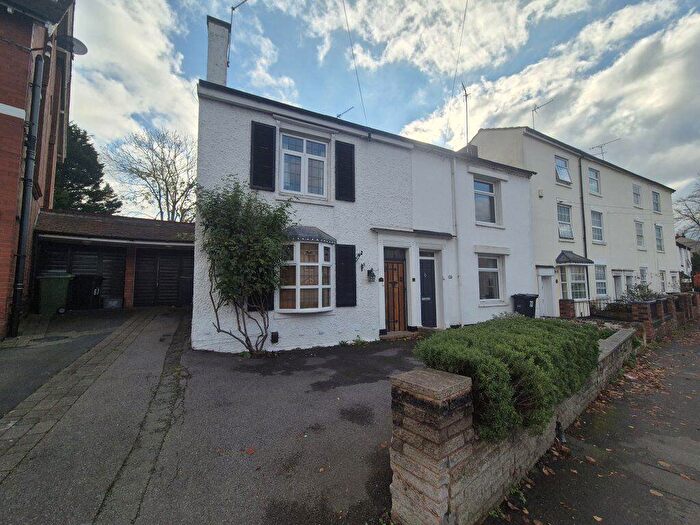 2 Bedroom Semi Detached House To Rent In Worcester Street, Stourbridge, DY8