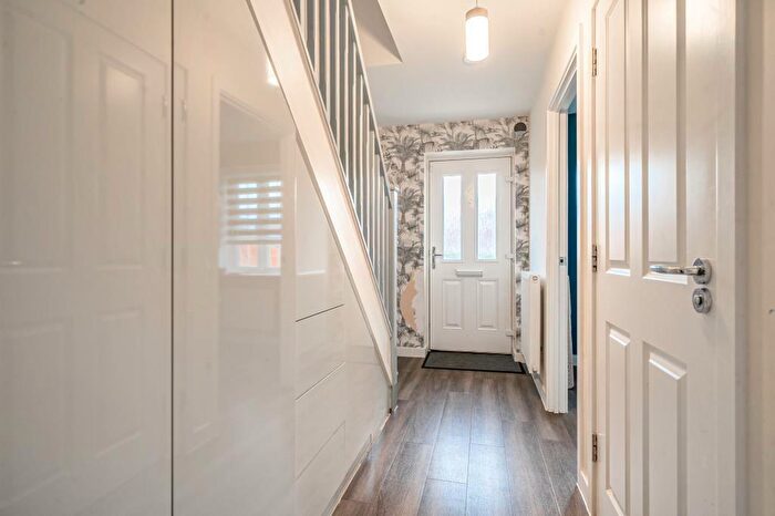 4 Bedroom Detached House For Sale In Stoches Close, Stoke Mandeville, HP22