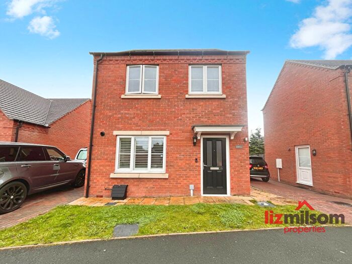3 Bedroom Detached House For Sale In Staley Close, Swadlincote, DE11