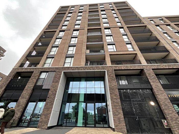 1 Bedroom Flat To Rent In Cargo House, Silley Weir Promenade, E16