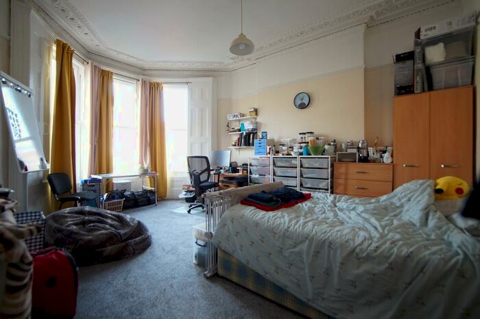 3 Bedroom Flat To Rent In Ground Floor Flat, Redland Road, Redland, Bristol, BS6