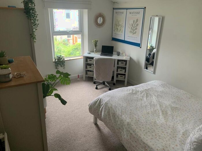 4 Bedroom House To Rent In Donald Street, Roath, CF24