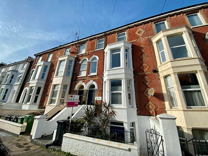 2 Bedroom Flat To Rent In Elphinstone Road, Southsea, PO5