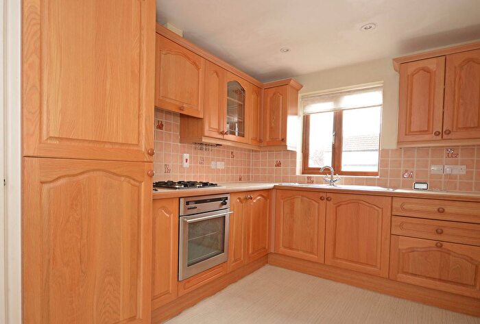 2 Bedroom Detached Bungalow For Sale In High Street, Earls Barton, Northamptonshire, NN6