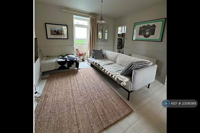 3 Bedroom Semi-Detached House To Rent In Island Wall, Whitstable, CT5