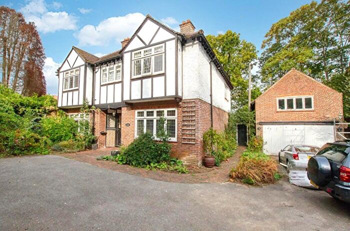 4 Bedroom Detached House For Sale In West End Road, Southampton, Hampshire, SO30