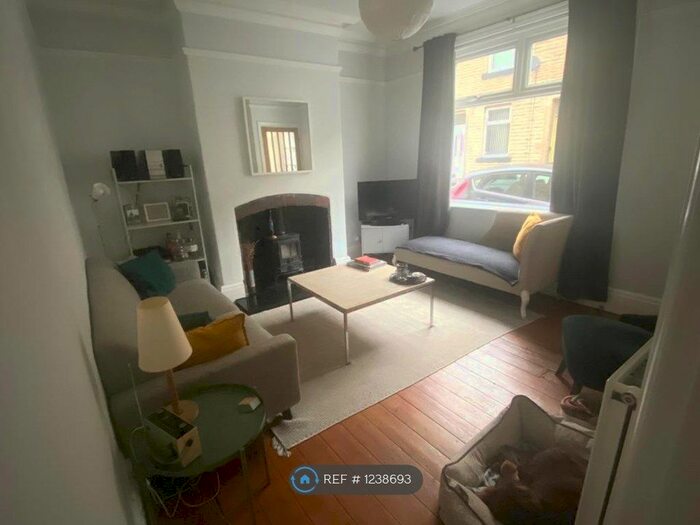 3 Bedroom Terraced House To Rent In Stansfield Street, Todmorden OL14