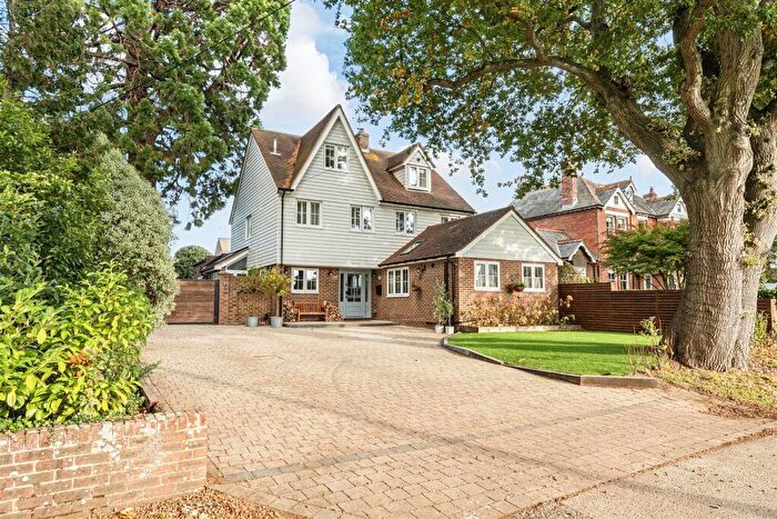 5 Bedroom Detached House For Sale In Green Lane, Lower Swanwick, Southampton, SO31