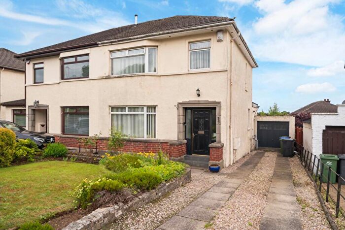 3 Bedroom Semi-Detached House For Sale In Renshaw Road, Bishopton, PA7