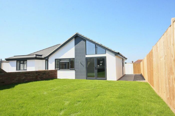 3 Bedroom Bungalow To Rent In Telscombe Cliffs Way, Peacehaven, East Sussex BN10