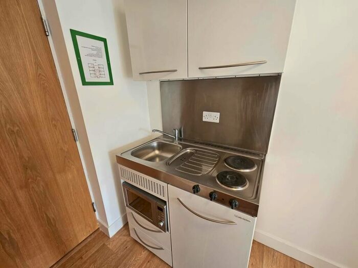 1 Bedroom Studio To Rent In Bevois Valley Road, Southampton, SO14