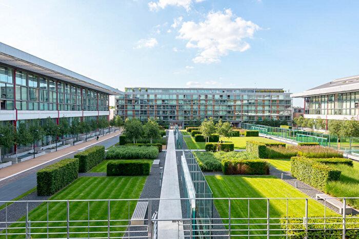 1 Bedroom Apartment To Rent In Highbury Stadium Square, Highbury, N5