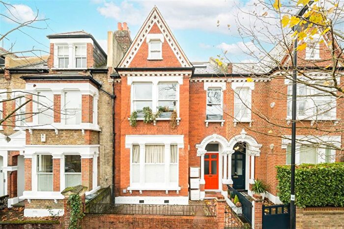 2 Bedroom Flat For Sale In Lessar Avenue, Clapham, SW4
