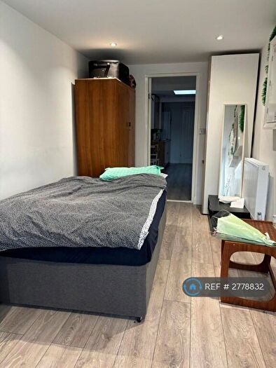 Studio To Rent In Sunrise Avenue, Chelmsford, CM1