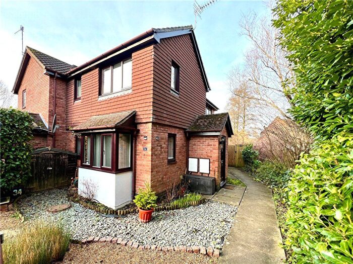 1 Bedroom Semi-Detached House To Rent In Devoil Close, Guildford, Surrey, GU4