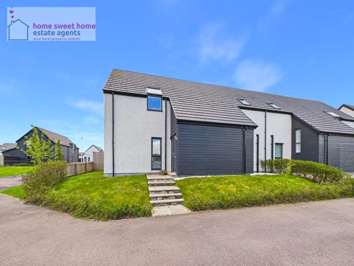 3 Bedroom Semi-Detached House For Sale In Campbell Court, Croy, IV2