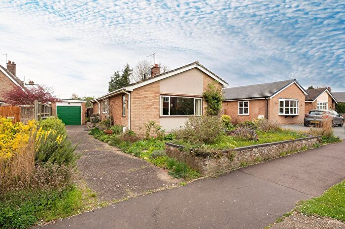 2 Bedroom Bungalow For Sale In Church Close, Buxton, NR10