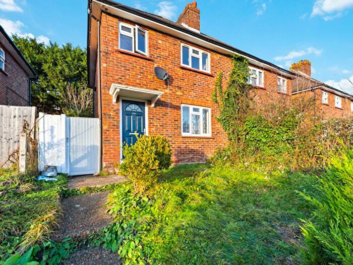 2 Bedroom House To Rent In Southway, Guildford, GU2