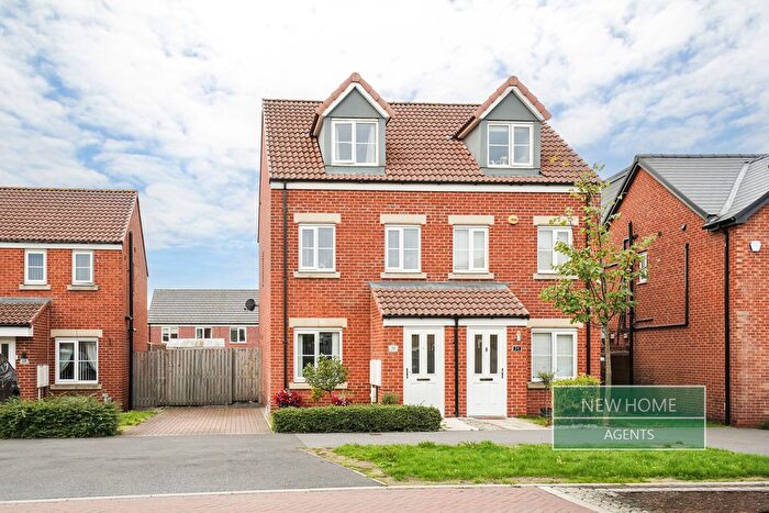 3 Bedroom Semi-Detached House For Sale In Ruby Street, Wakefield, WF1