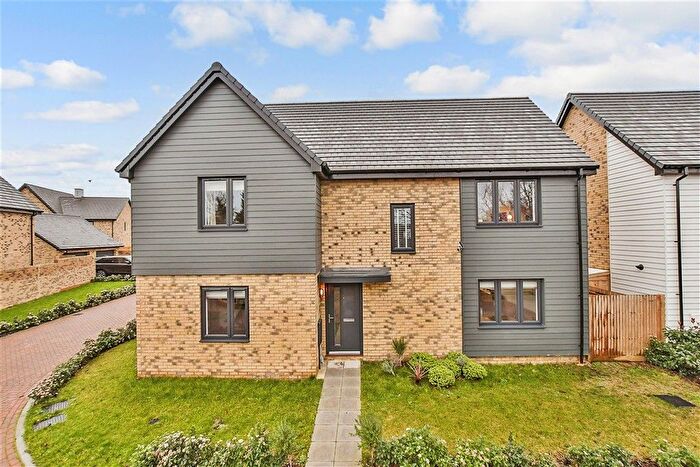 5 Bedroom Detached House For Sale In Evangelist Drive, Faversham, Kent, ME13