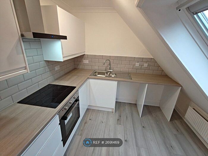 1 Bedroom Flat To Rent In Cabourne Court, Lincoln, LN2