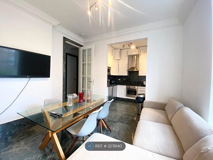 4 Bedroom Flat To Rent In Devonshire Court, London, W1G