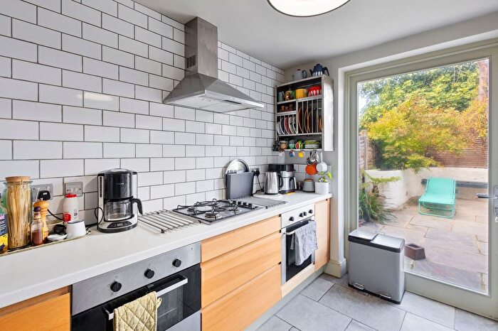4 Bedroom Terraced House For Sale In Wellesley Road, London, E17