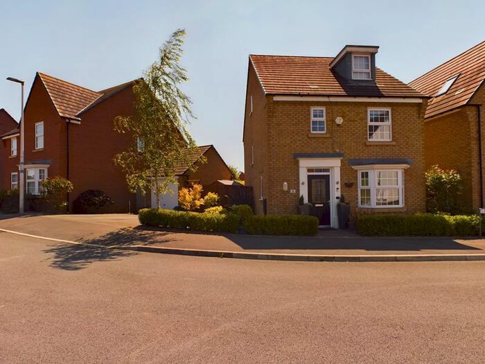 4 Bedroom Detached House For Sale In Larch Grove, Shifnal, Shropshire., TF11