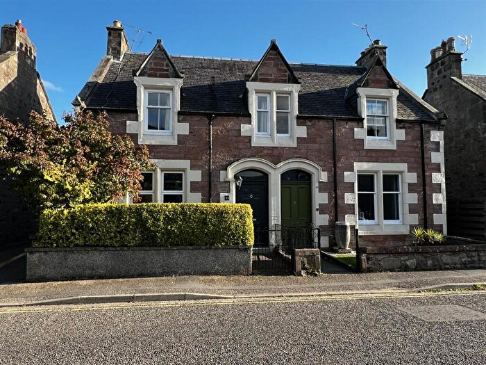 3 Bedroom Semi-Detached House For Sale In Union Road, Inverness, IV2