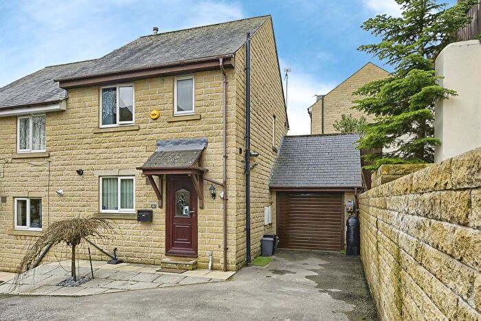 3 Bedroom Semi Detached House For Sale In Fairview Terrace, Halifax, HX3