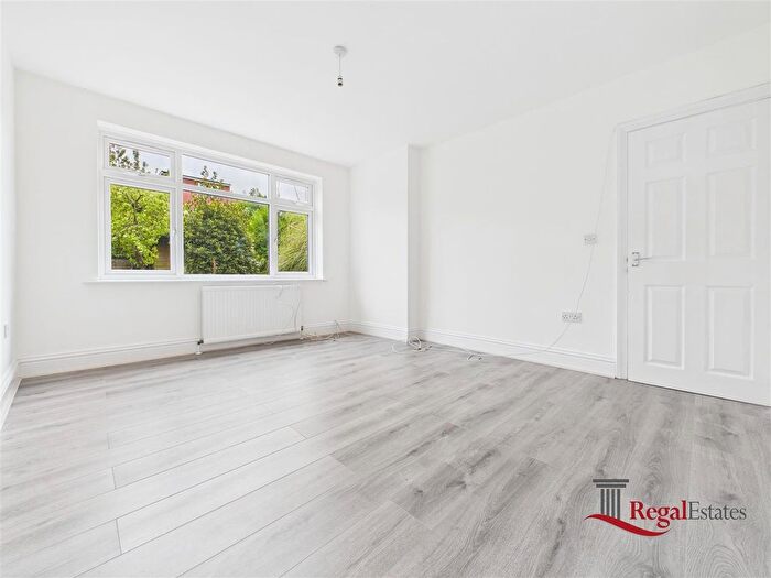 4 Bedroom Terraced House To Rent In Dawpool Road, Neasden, London, NW2