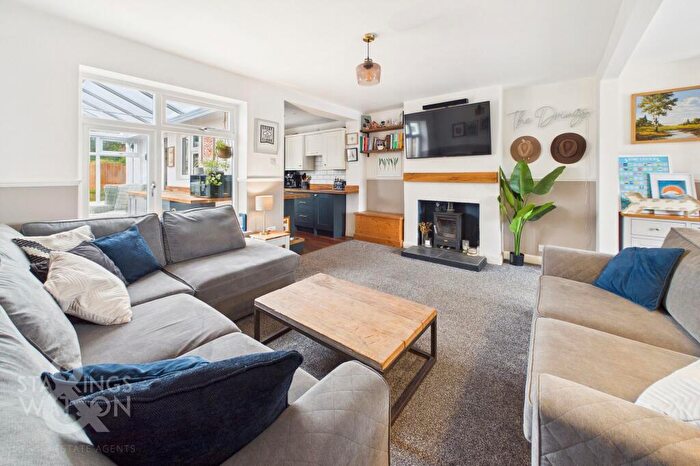 3 Bedroom Semi Detached House For Sale In Northfield Gardens, Wymondham, NR18